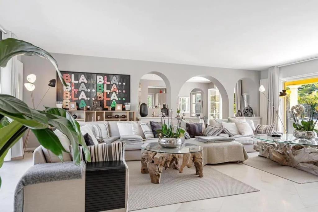 Grande Villa St-Tropez Area Avec Piscine Chauffee Гасен Екстериор снимка